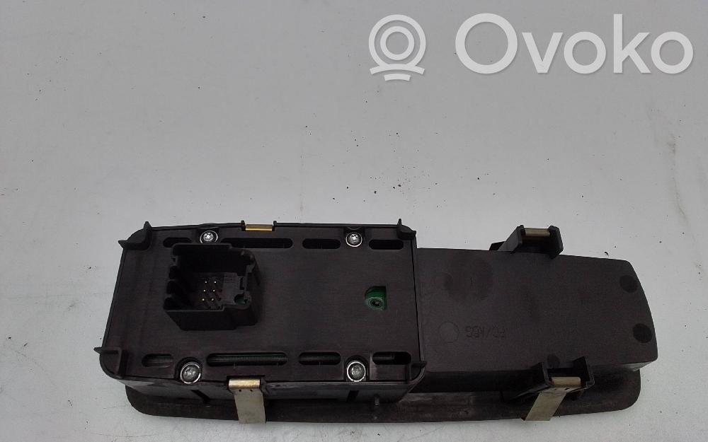 Jeep Cherokee KK Electric window control switch 