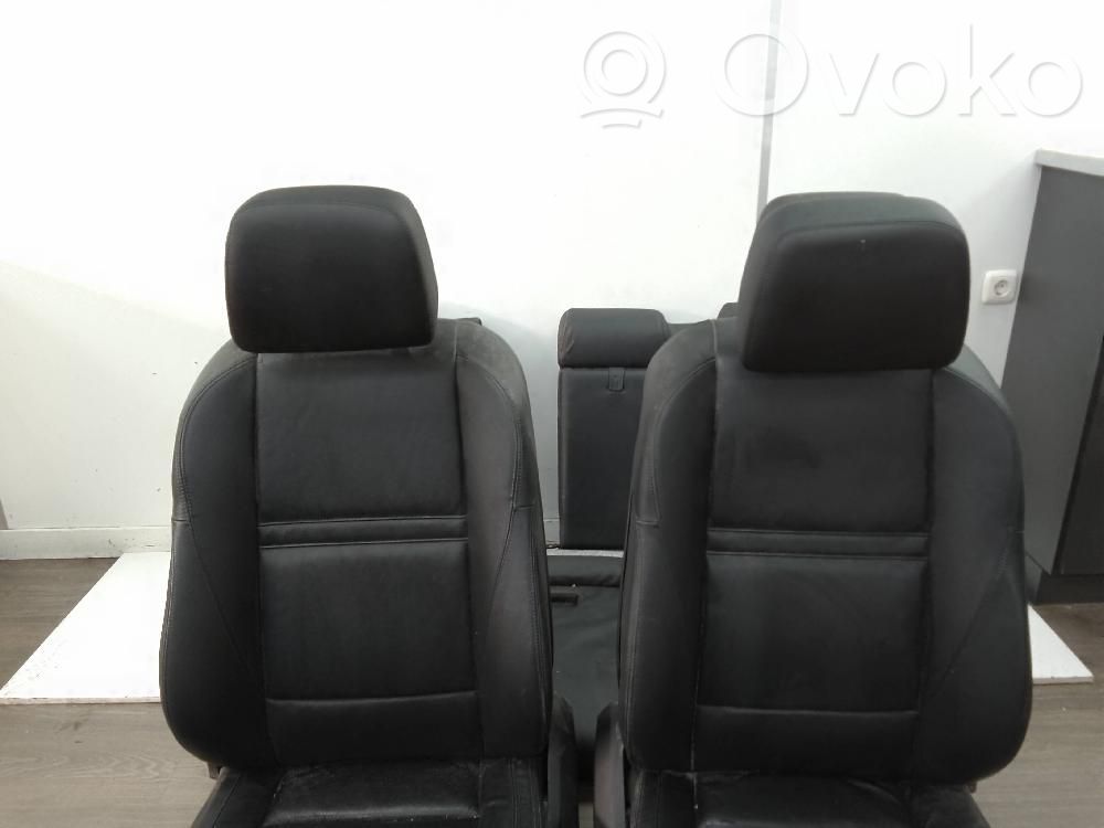 Seat set   0005672012