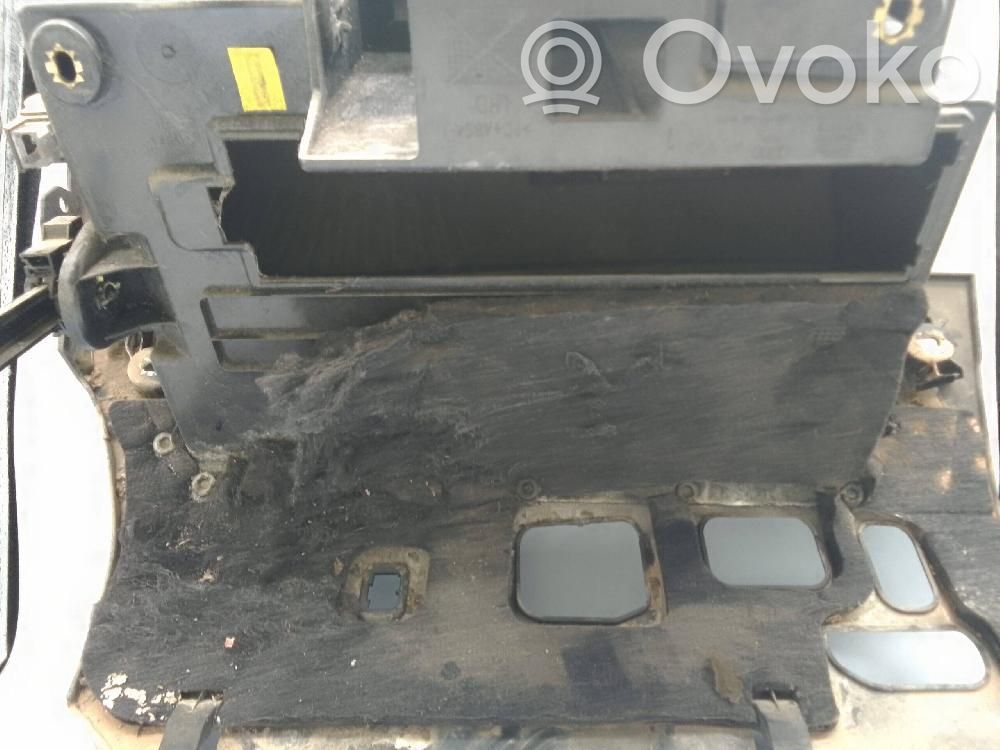 Guantera   1104875X