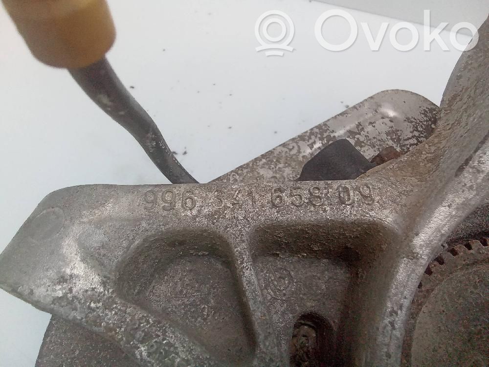 Porsche Boxster 986 Zwrotnica koła przedniego 