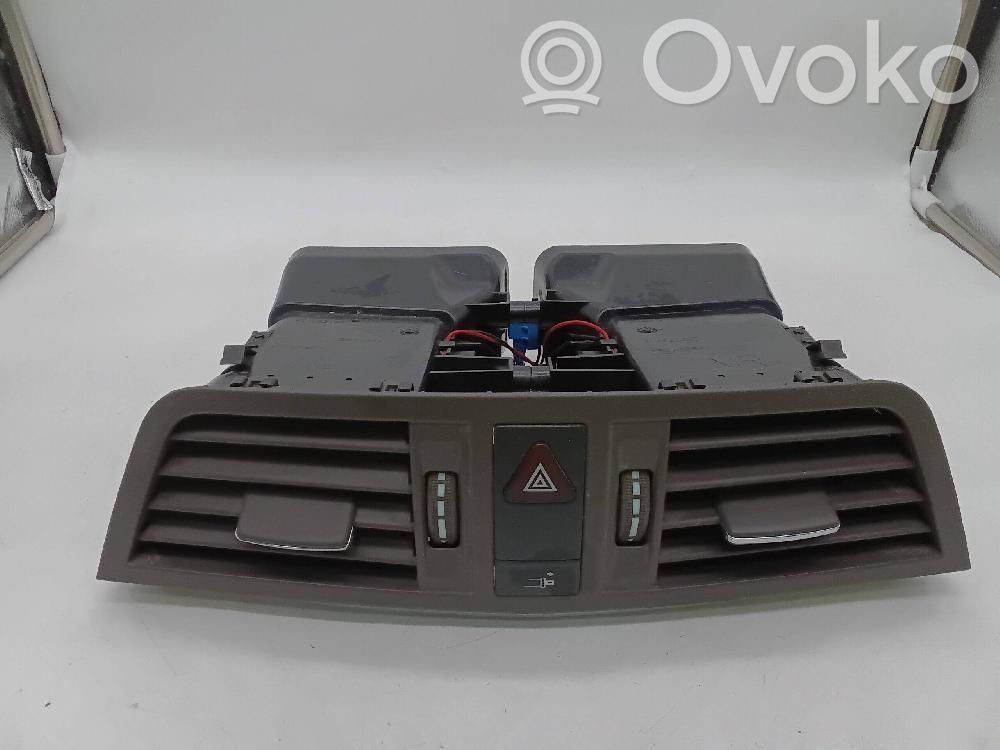 Grille d'aération centrale   A2078300054