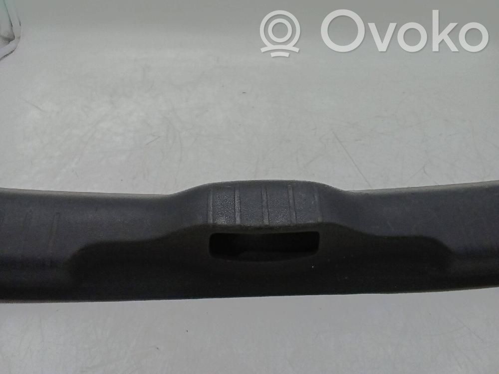 Citroen C4 II Tailgate trim 