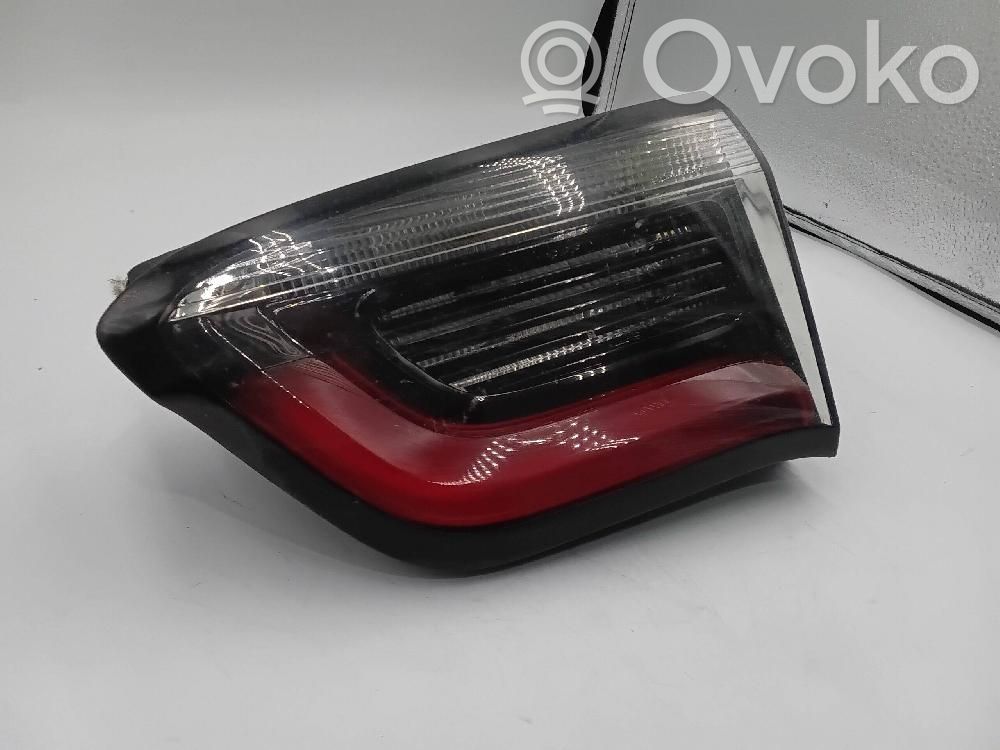 Jeep Compass Lampy tylnej klapy bagażnika 