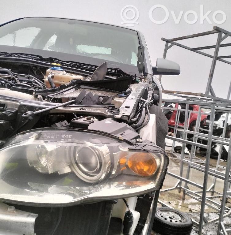 Audi A4 S4 B7 8E 8H Fuso a snodo con mozzo ruota anteriore