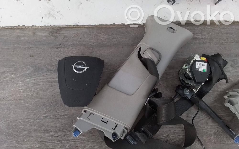 Opel Zafira C Juego de airbag con panel 