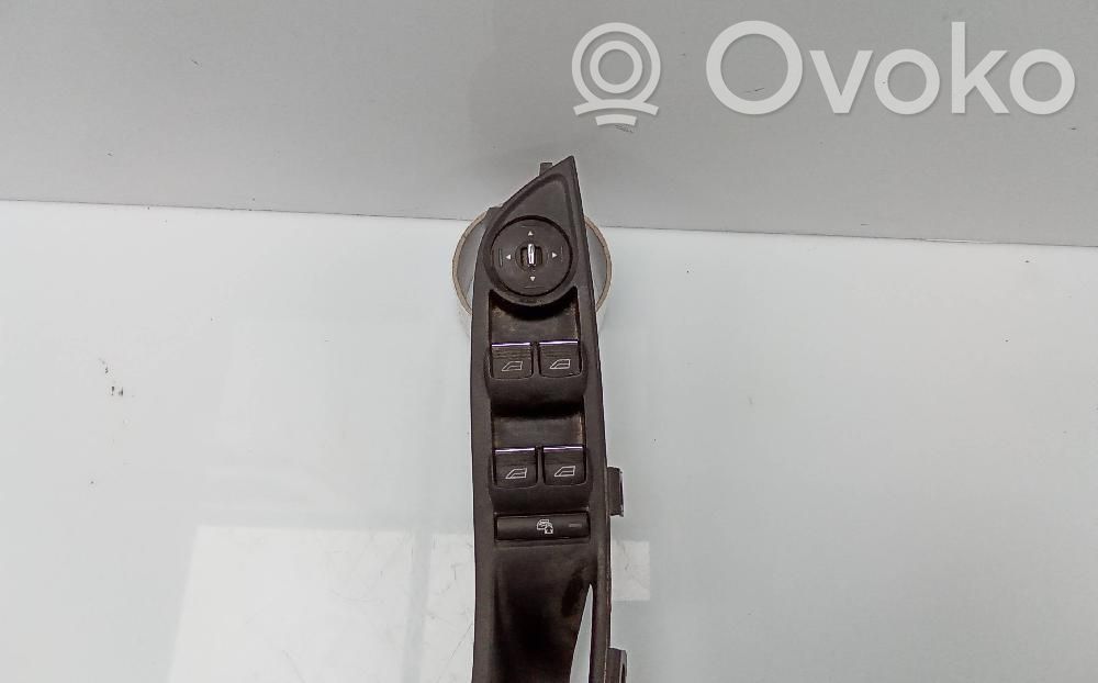 Interruptor del elevalunas eléctrico   AM5T14A132BB