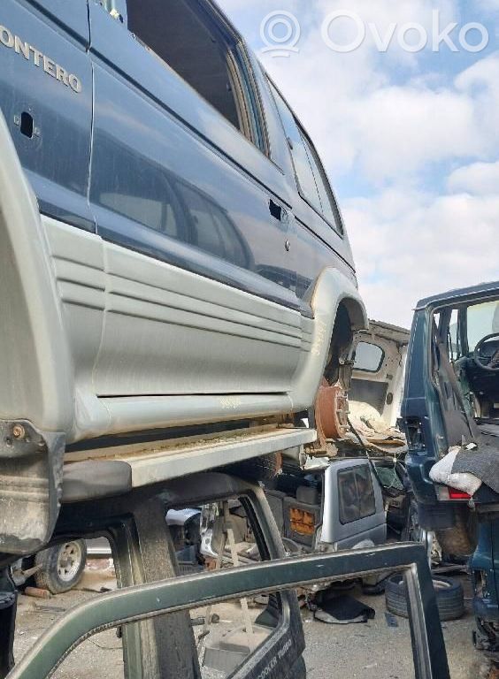 Mitsubishi Montero Oberer Querlenker vorne 