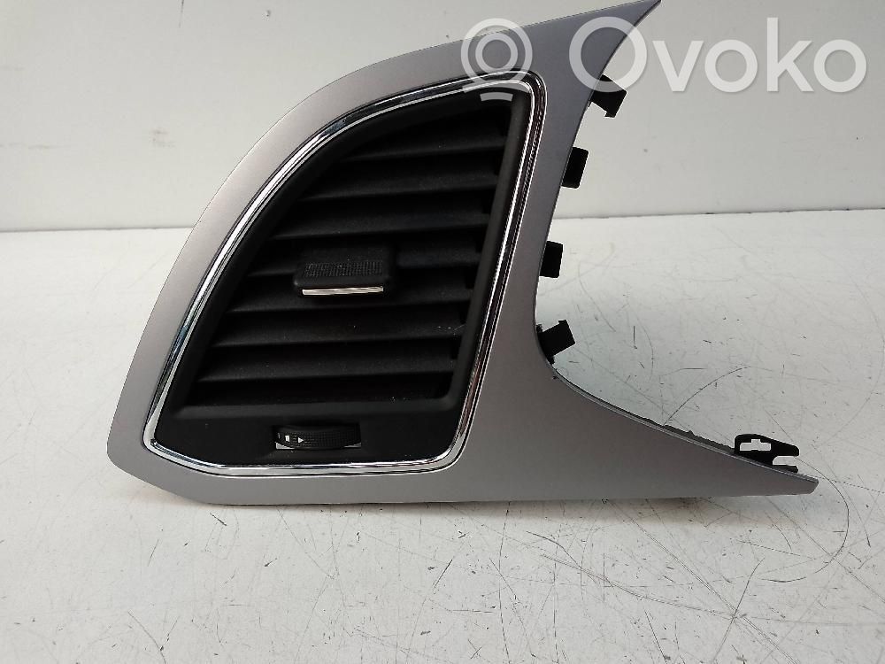 Seat Leon (5F) Front bumper upper radiator grill 