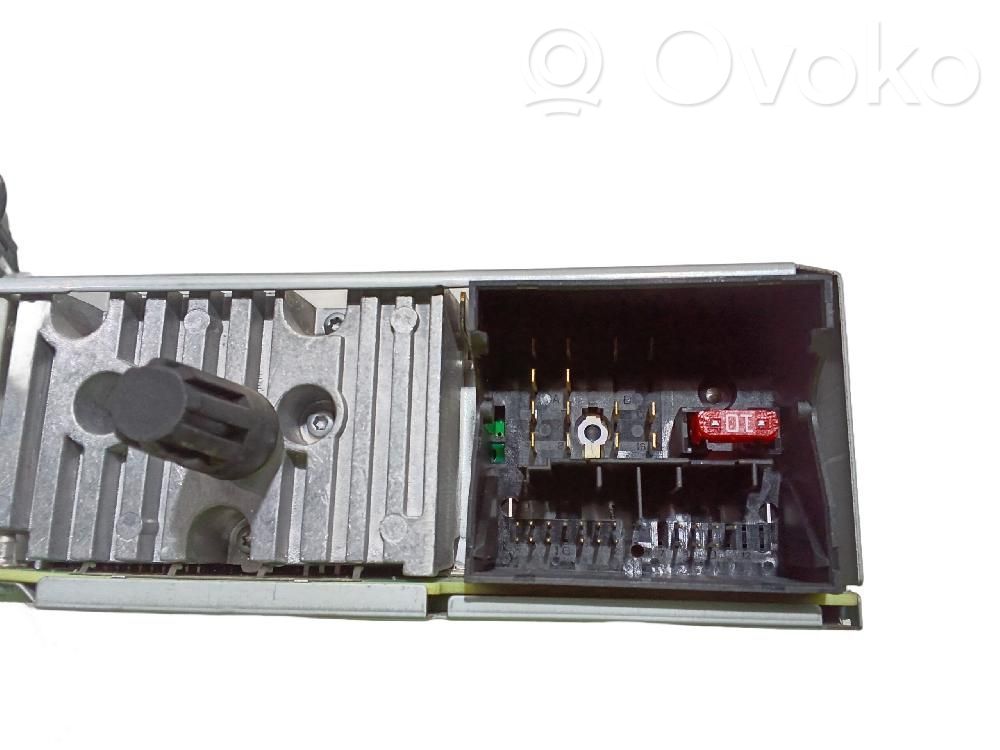 Panel / Radioodtwarzacz CD/DVD/GPS   281155040R
