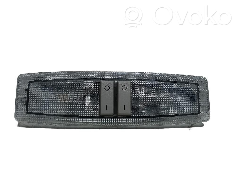 Éclairage lumière plafonnier avant   0885600