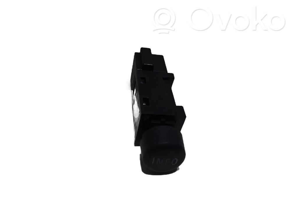 Mitsubishi Lancer VIII Altri interruttori/pulsanti/cambi 