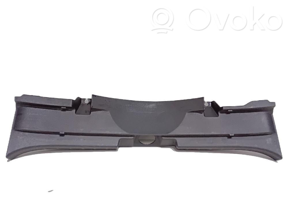 Mitsubishi Lancer VIII Moldura de la puerta trasera 