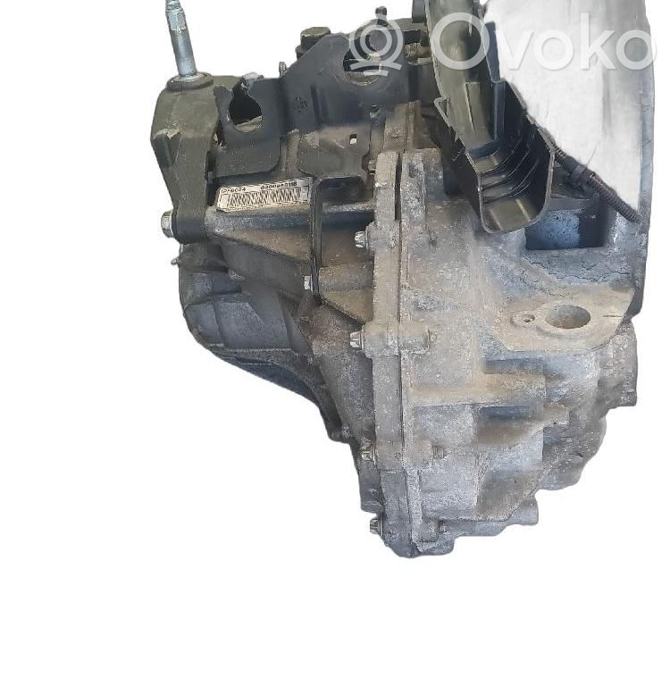 Opel Vivaro Scatola del cambio manuale a 5 velocità 