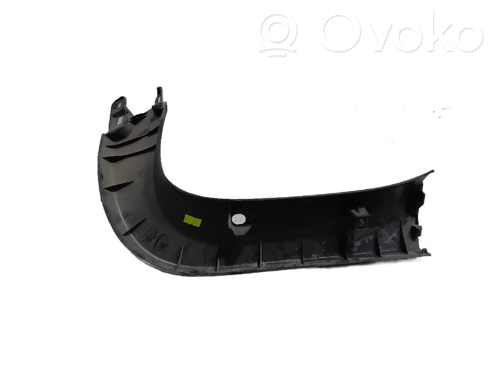 Mazda 3 II Tailgate trim 