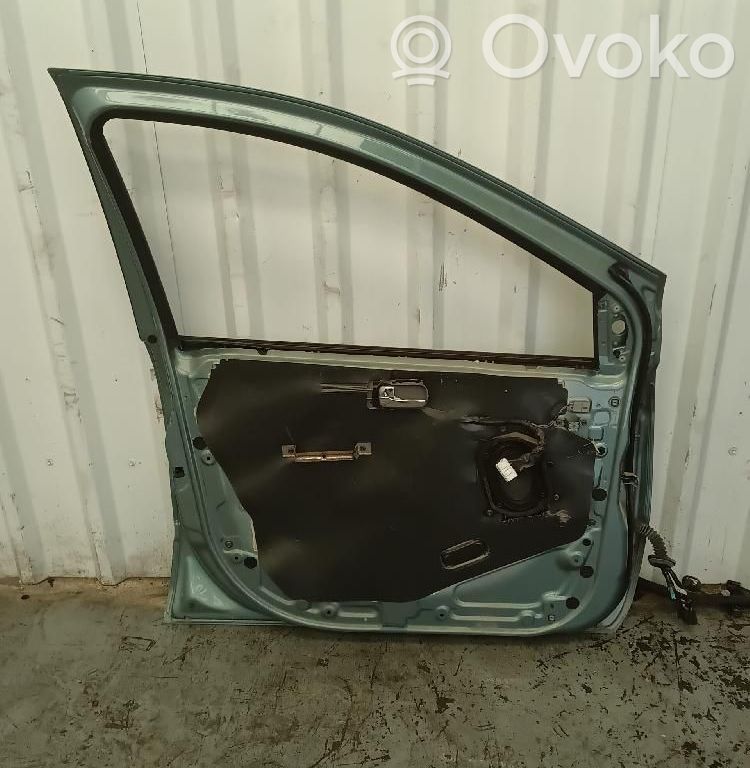 Nissan Almera Tino Ușă față