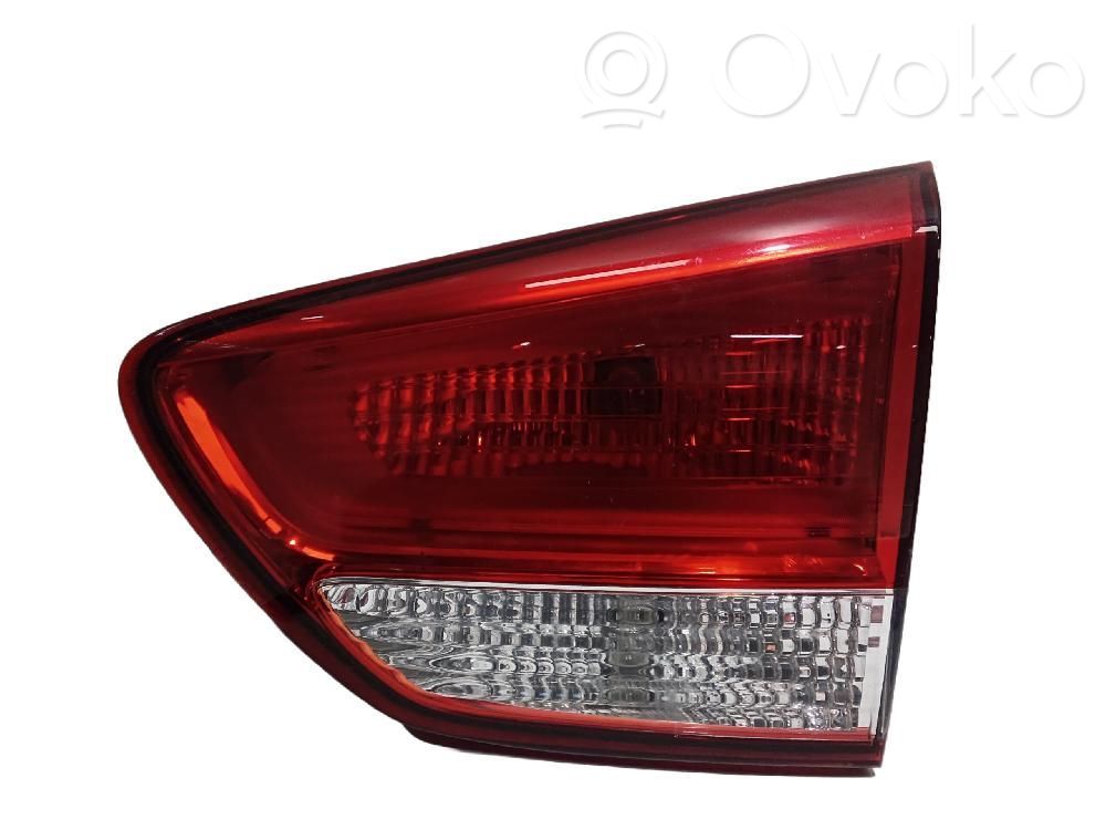 KIA Carens III Luci posteriori del portellone del bagagliaio 