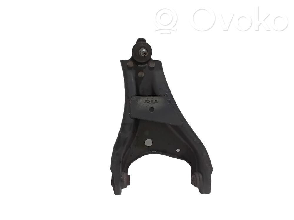 Dacia Duster Fourchette, bras de suspension inférieur avant