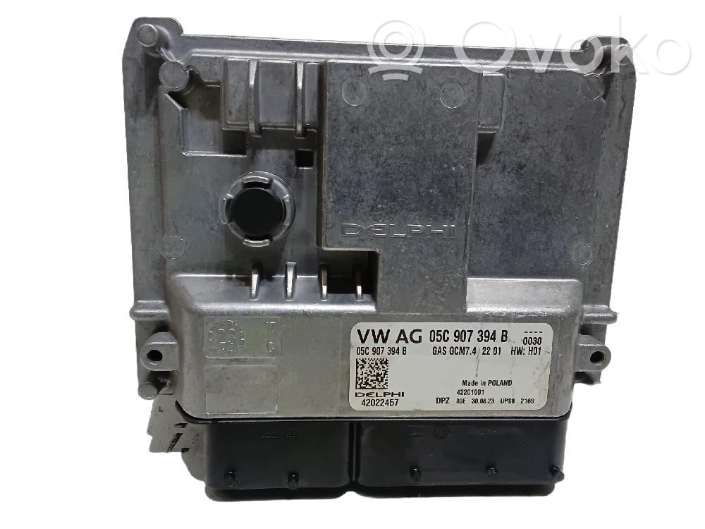 Unidad de control/módulo del motor   05C907394B