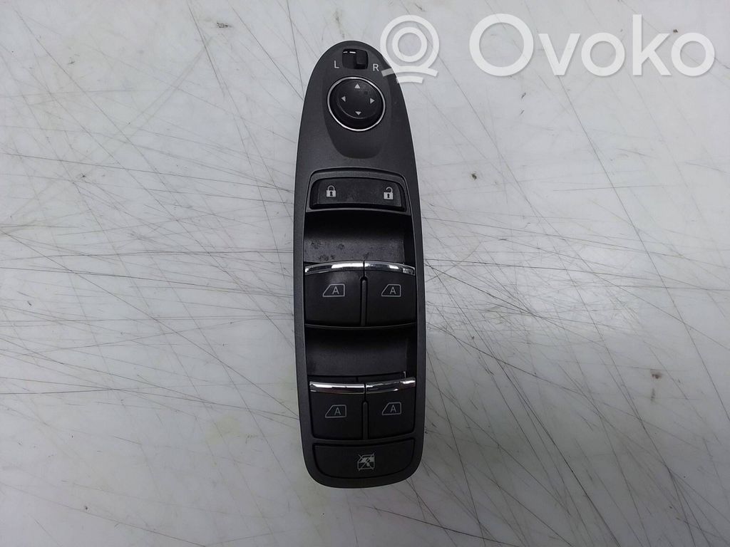 Infiniti Q50 Altri interruttori/pulsanti/cambi 