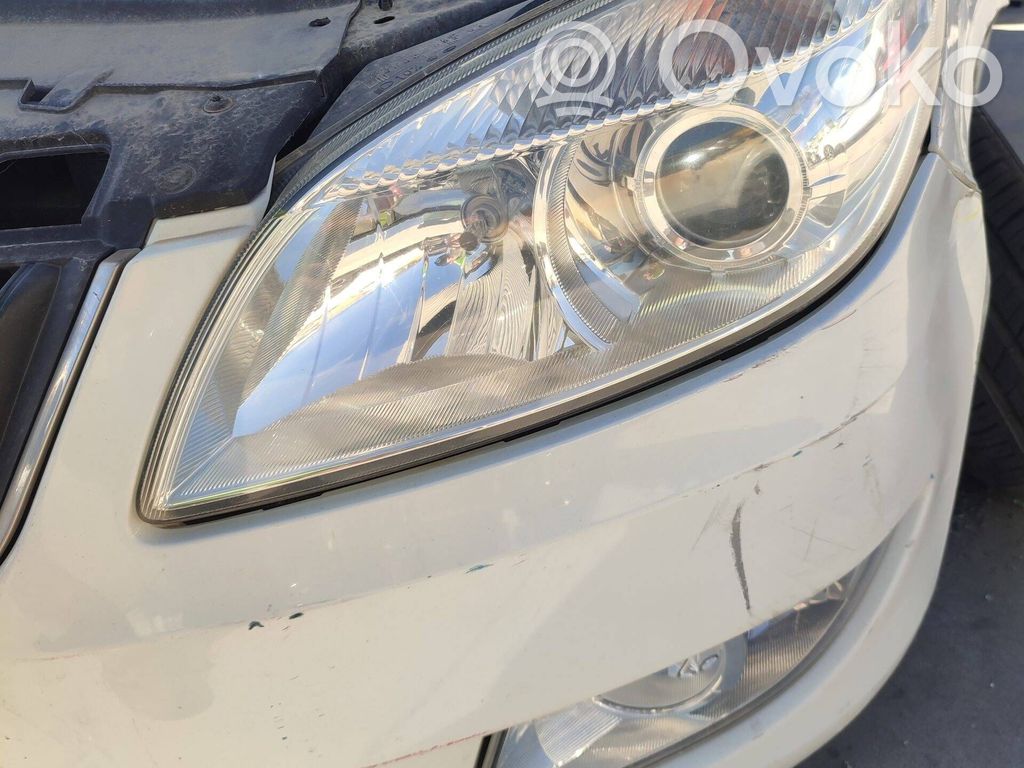Skoda Fabia Mk2 (5J) Far 