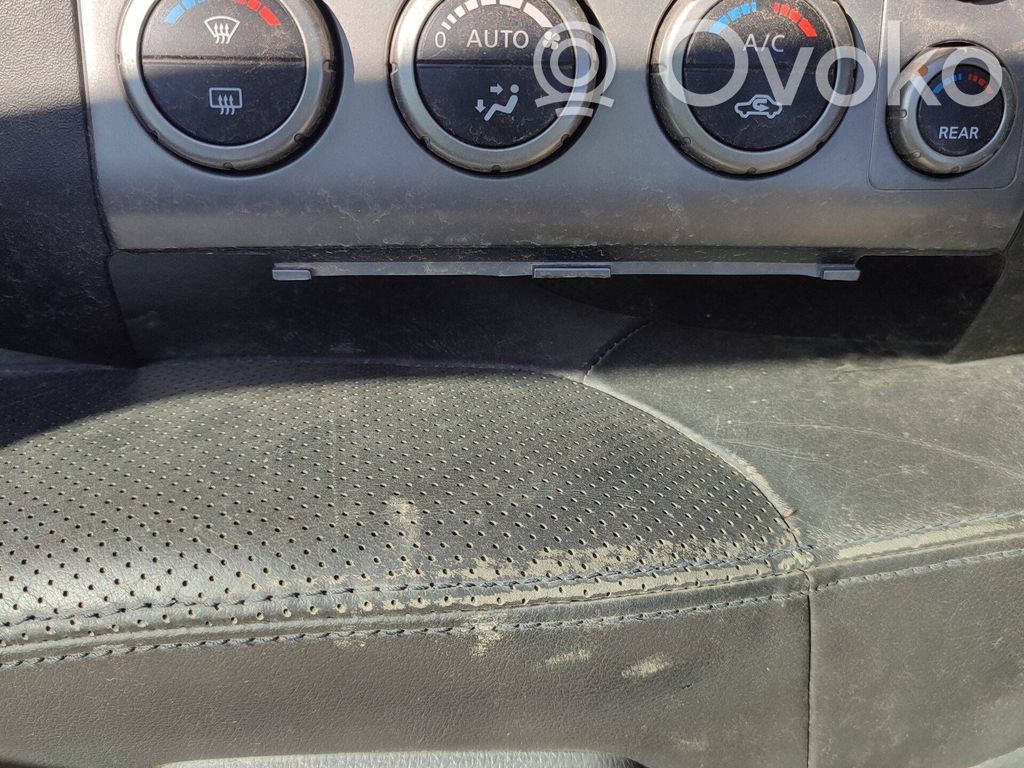 Nissan Pathfinder R51 Autres commutateurs / boutons / leviers