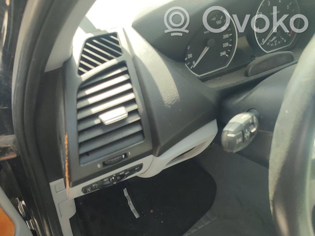 BMW 1 E81 E87 Deska rozdzielcza 