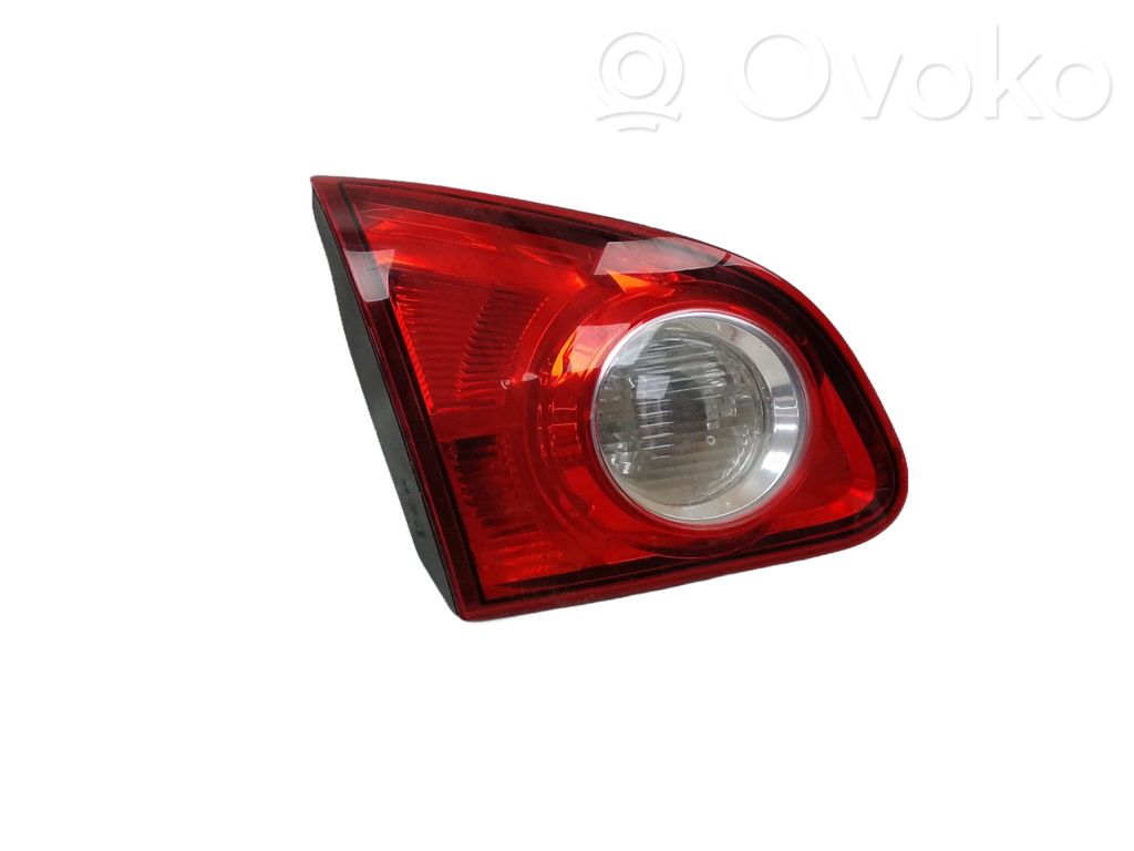 Nissan Qashqai+2 Takavalot 