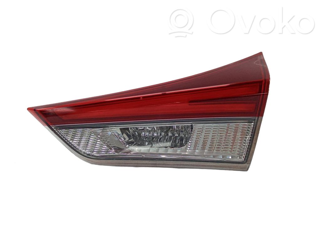 Toyota Auris E180 Feux arrière / postérieurs