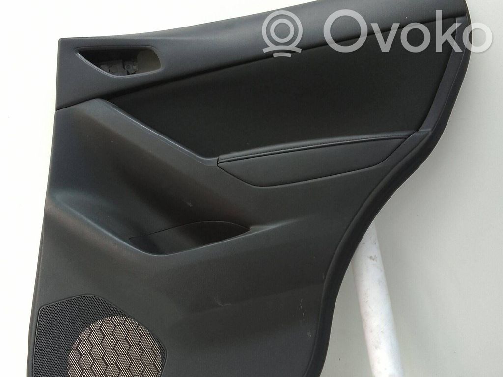 Mazda CX-5 Moldura del tarjetero de la puerta trasera 