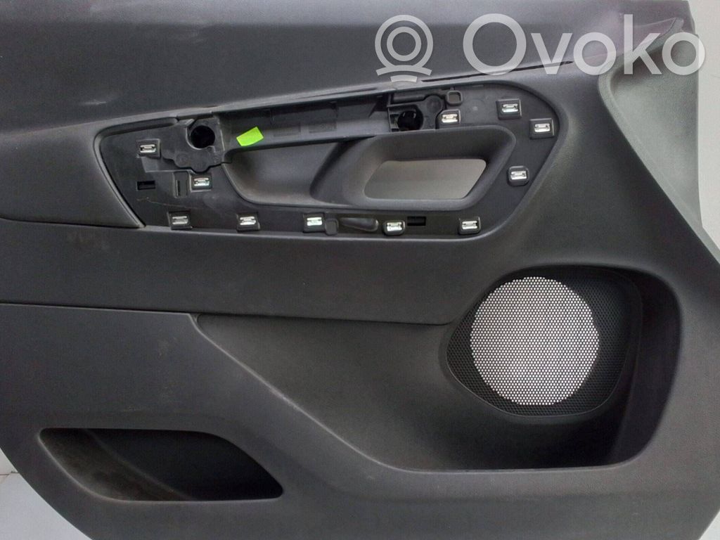 Peugeot Rifter Revestimiento de puerta delantera