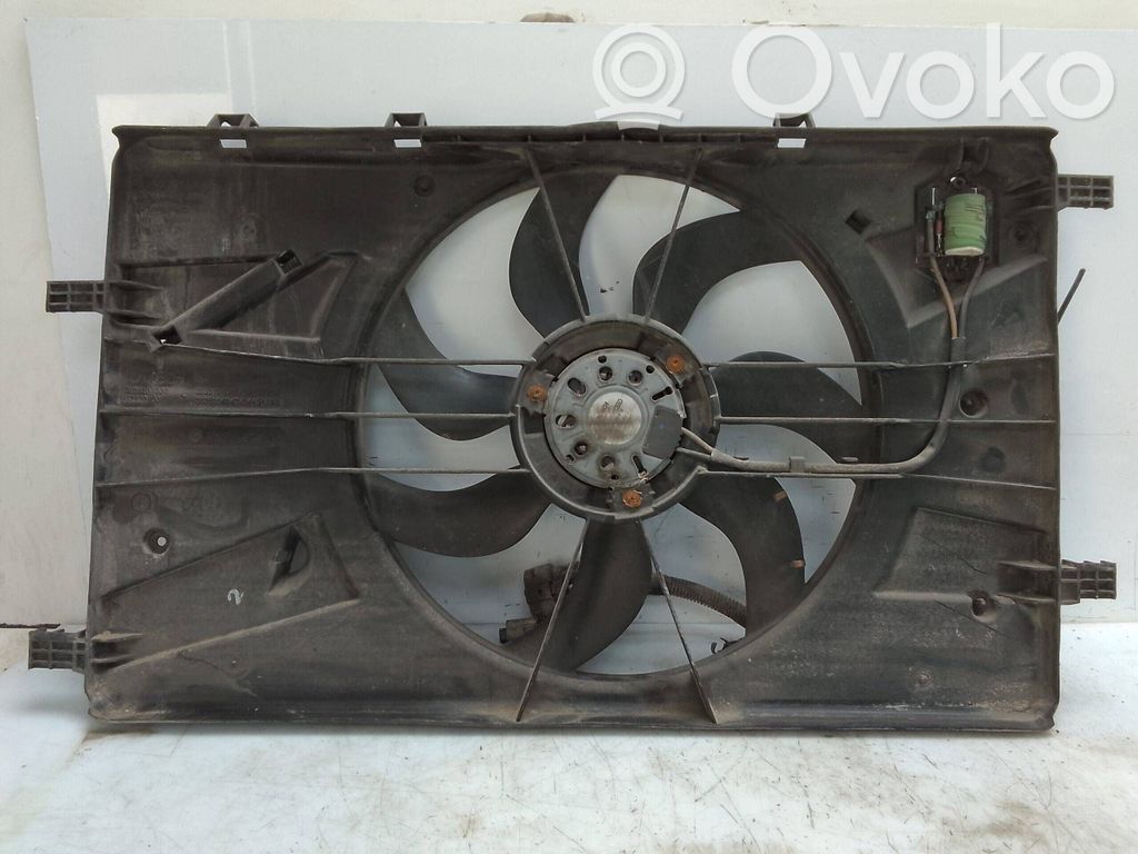 Opel Zafira C Jäähdyttimen jäähdytinpuhallin 