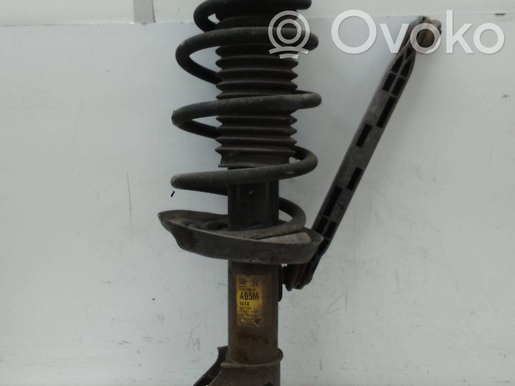 Opel Zafira C Etuiskunvaimennin