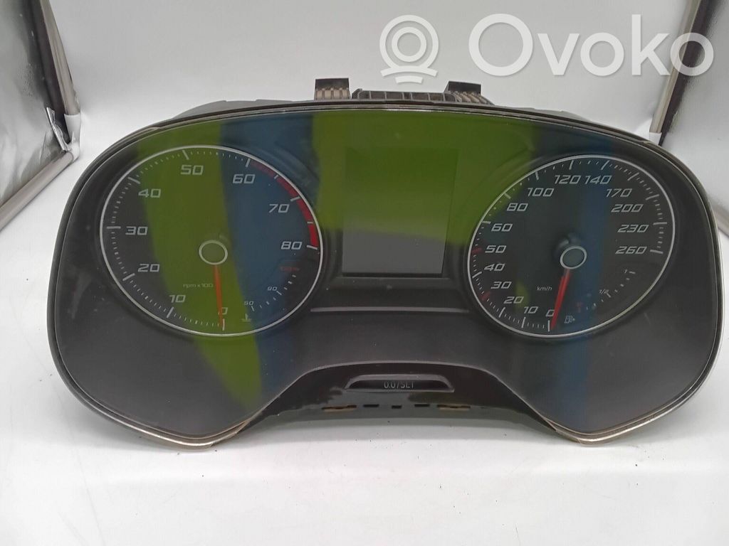 Seat Leon (5F) Kojelauta 