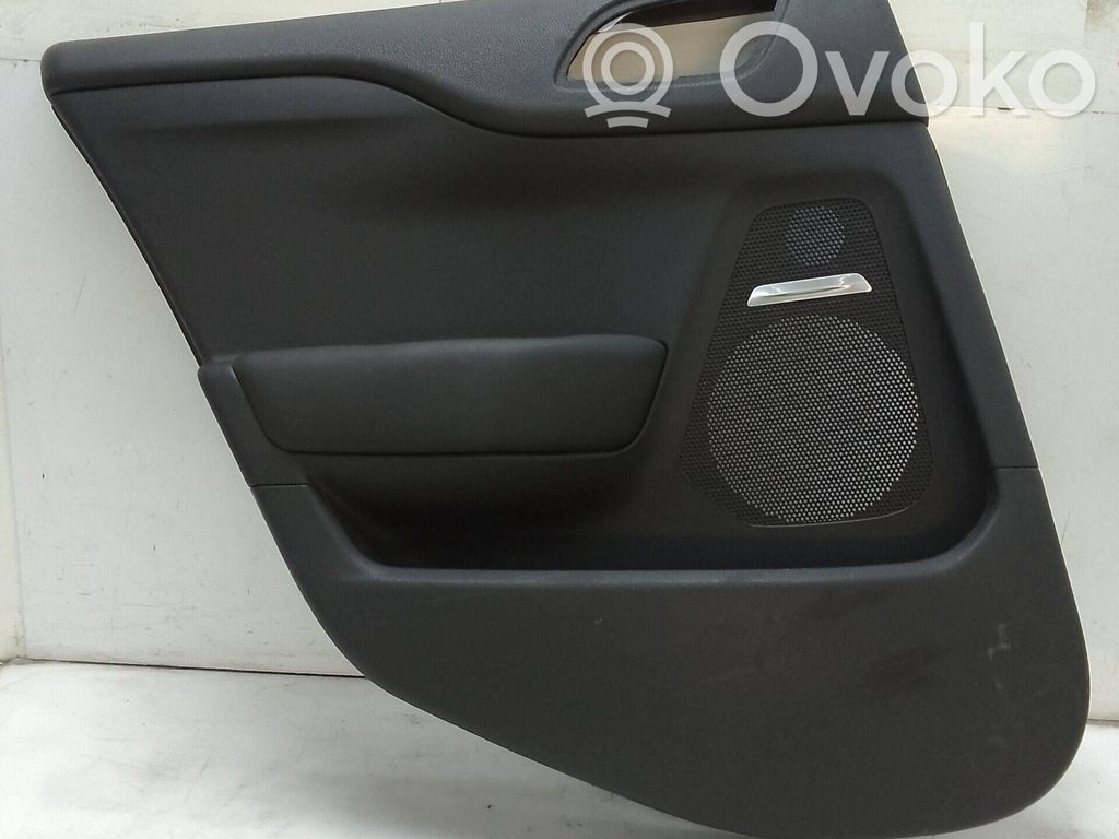 Citroen DS4 Moldura del tarjetero de la puerta trasera 