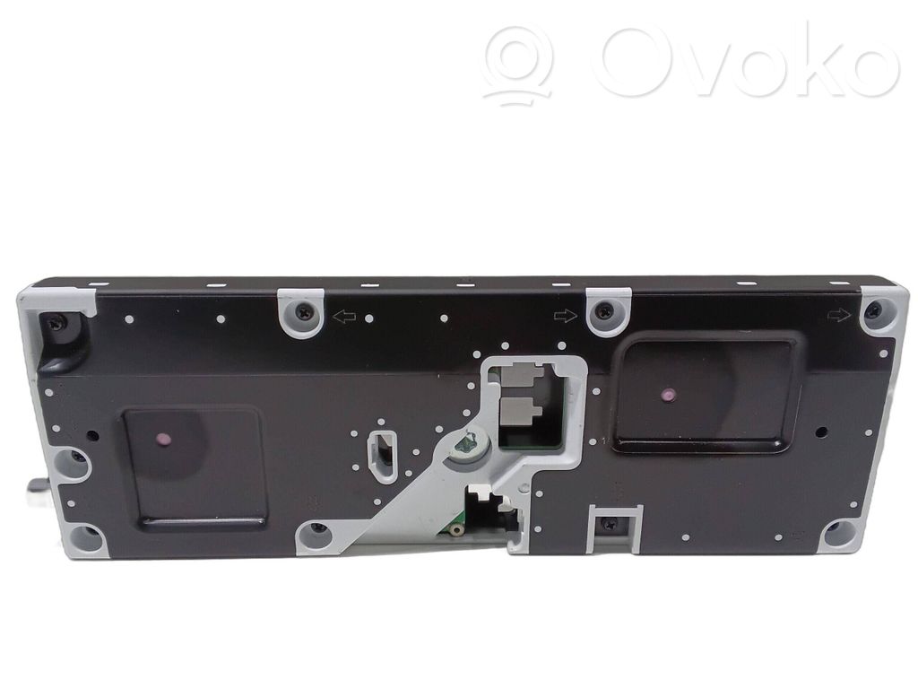 Volkswagen Golf VIII Radion antenni