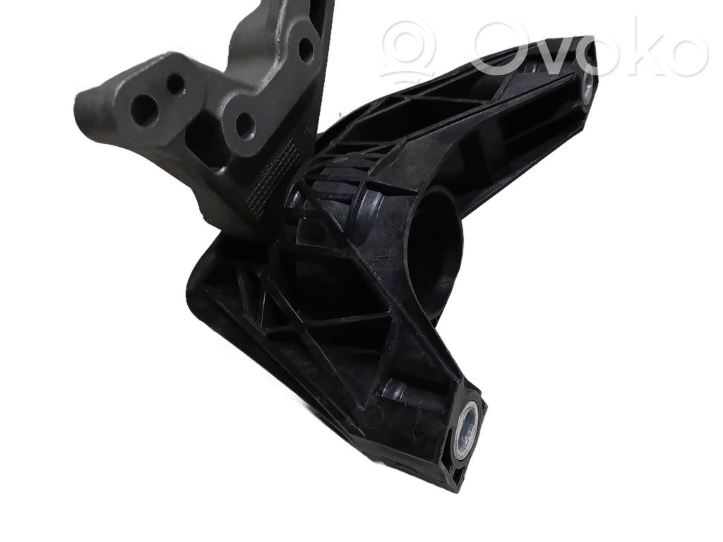 Peugeot 308 Support de garde-boue avant