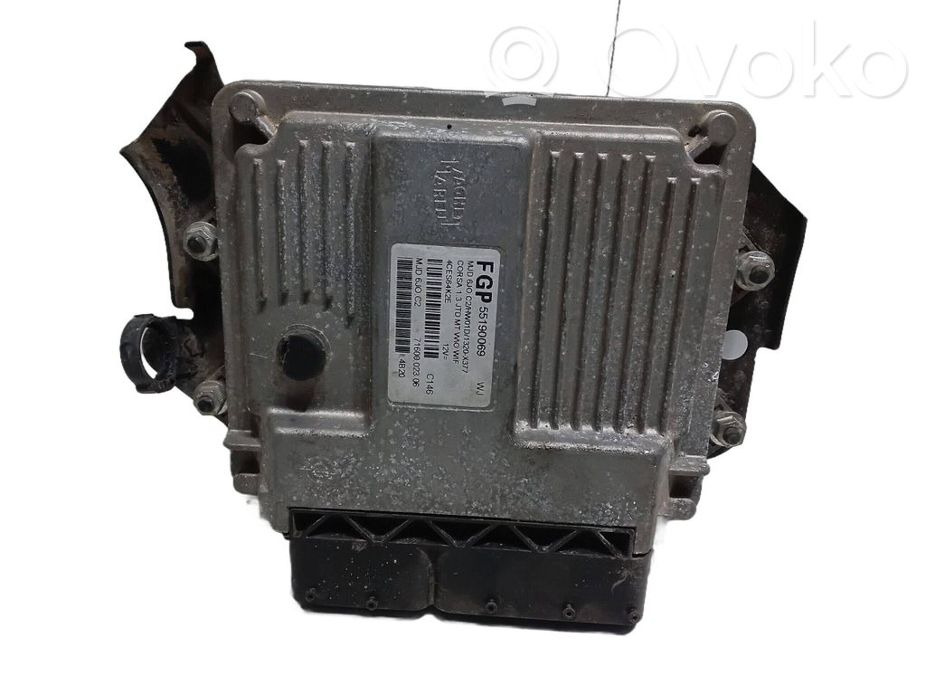 Opel Corsa C Moottorin ohjainlaite/moduuli 