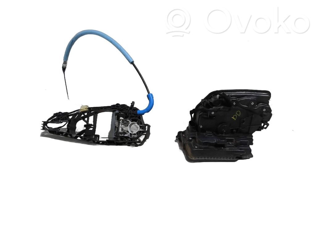 BMW X1 F48 F49 Takaluukun alaosan verhoilusarja 
