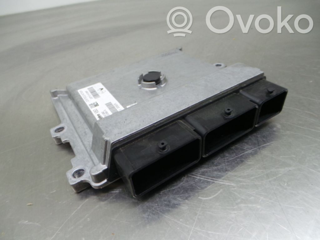 Engine control unit/module   237104736R,151580002,237103352R,V29050084A
