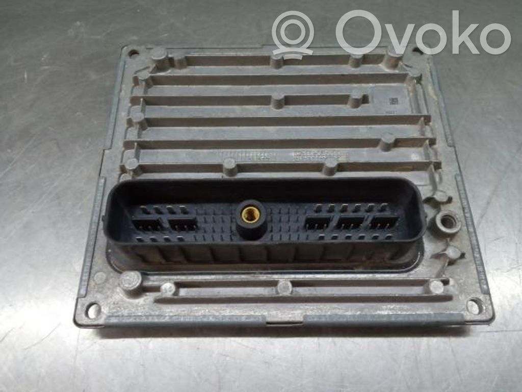 Unidad de control/módulo del motor   4M5112A650HG,S118934101