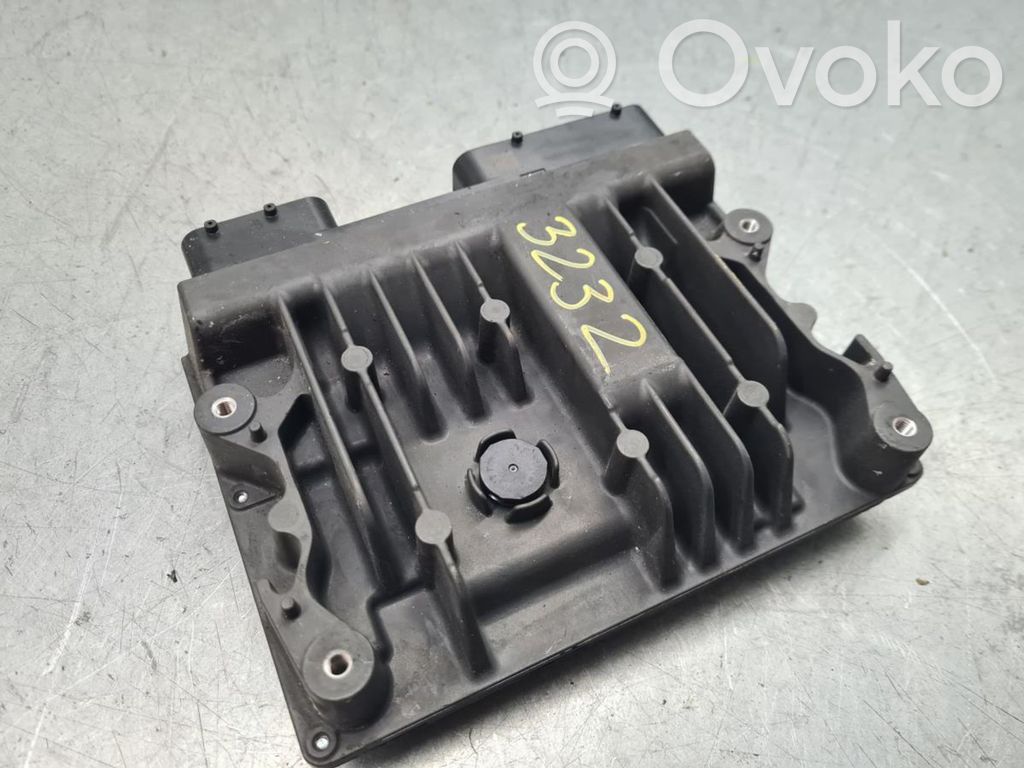 Toyota Yaris XP210 Unidad de control/módulo del motor 
