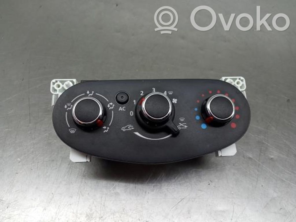 Climate control unit   5P3743000