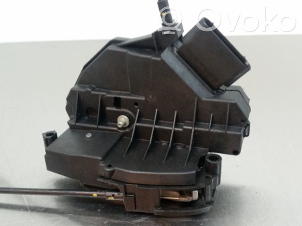 Front door lock   921760103,4PINOS,BM5AA21812BD