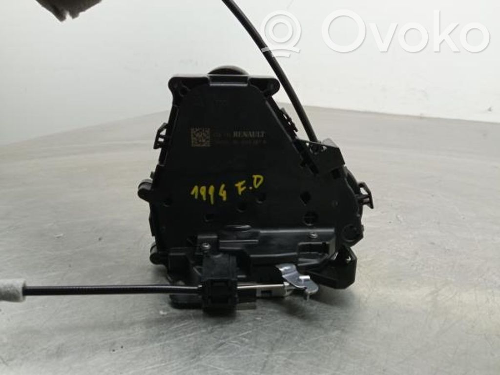 Priekšpusē slēdzene   805024067R
