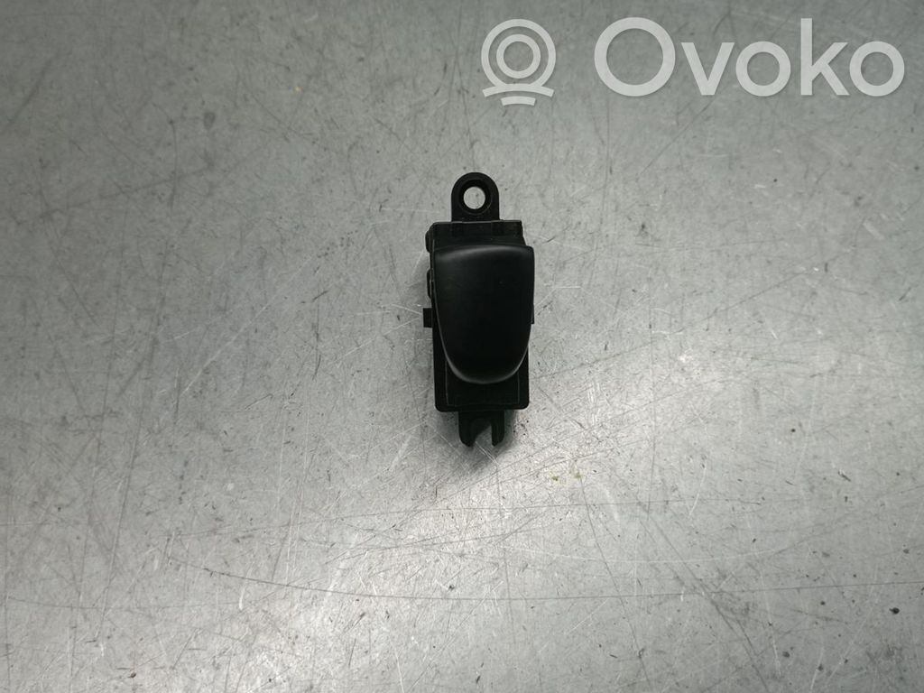 Nissan Juke I F15 Schalter el. Fensterheber 
