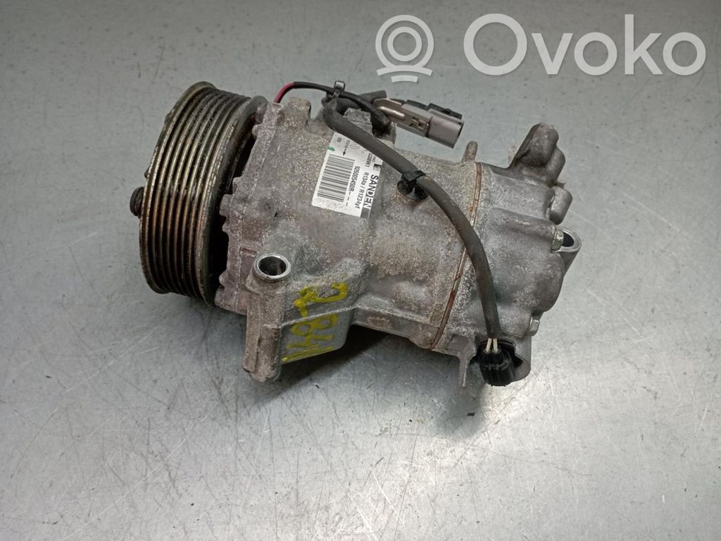 Renault Clio V Kompresor / Sprężarka klimatyzacji A/C 