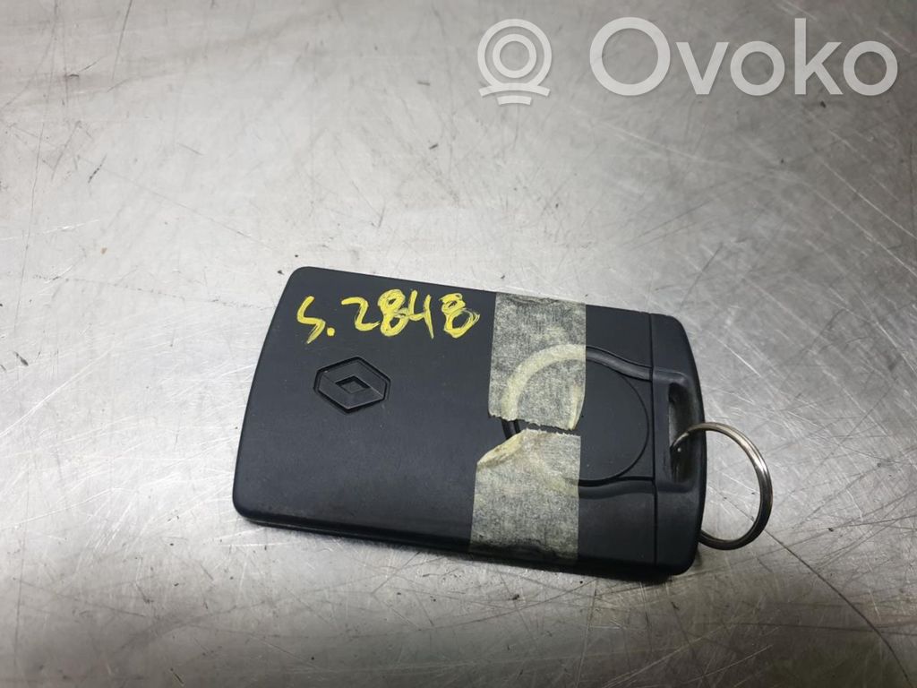 Renault Clio IV Ignition key/card 