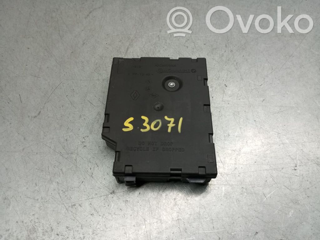 Ignition key card reader   285904740R,A2C92561705
