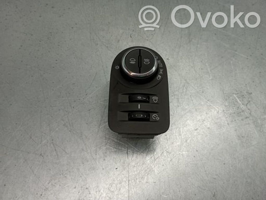 Light switch   13470446,A178601