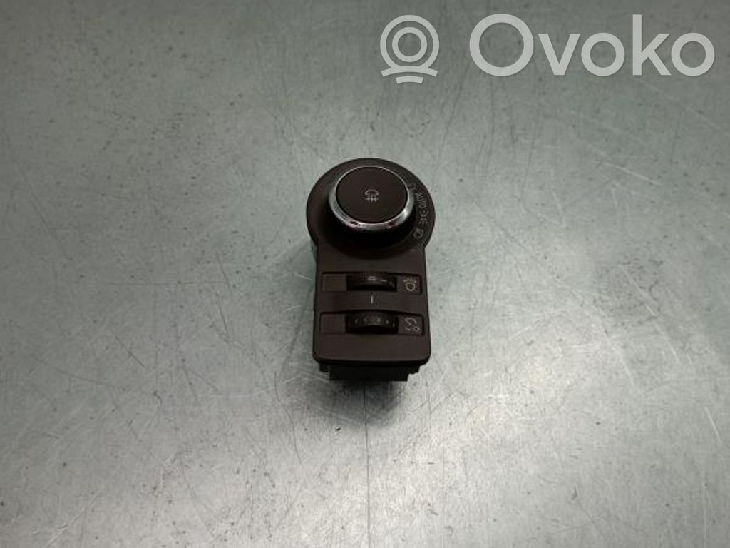 Light switch   13268722,251773